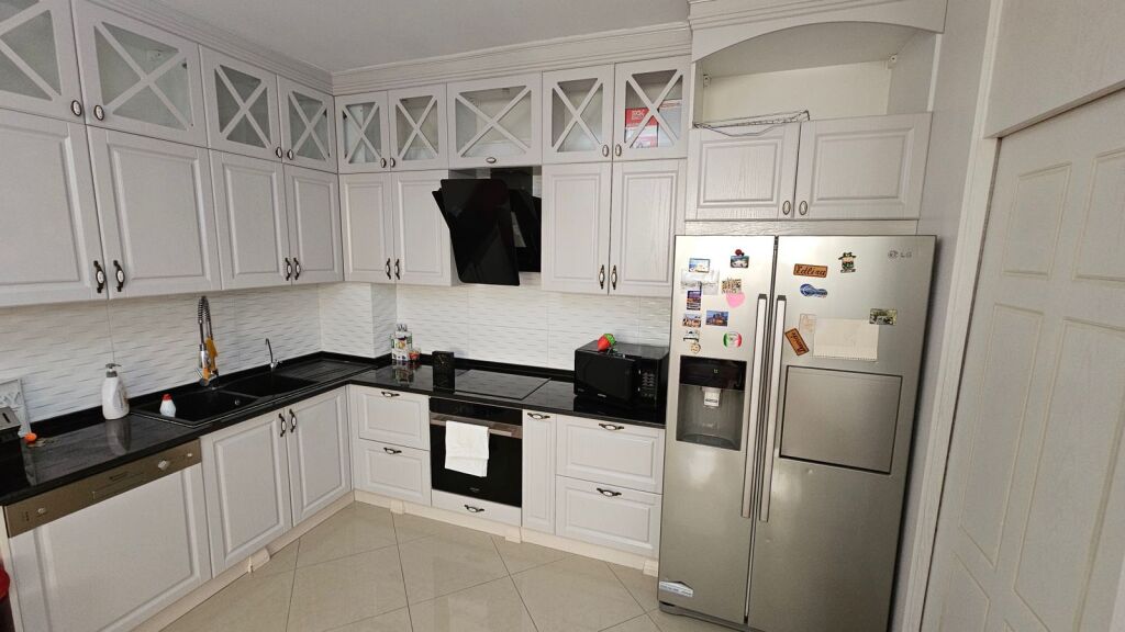 Apartament 2+1+2 per Shitje tek Lagja 6, Ish Rajoni i Policisë, Durres.