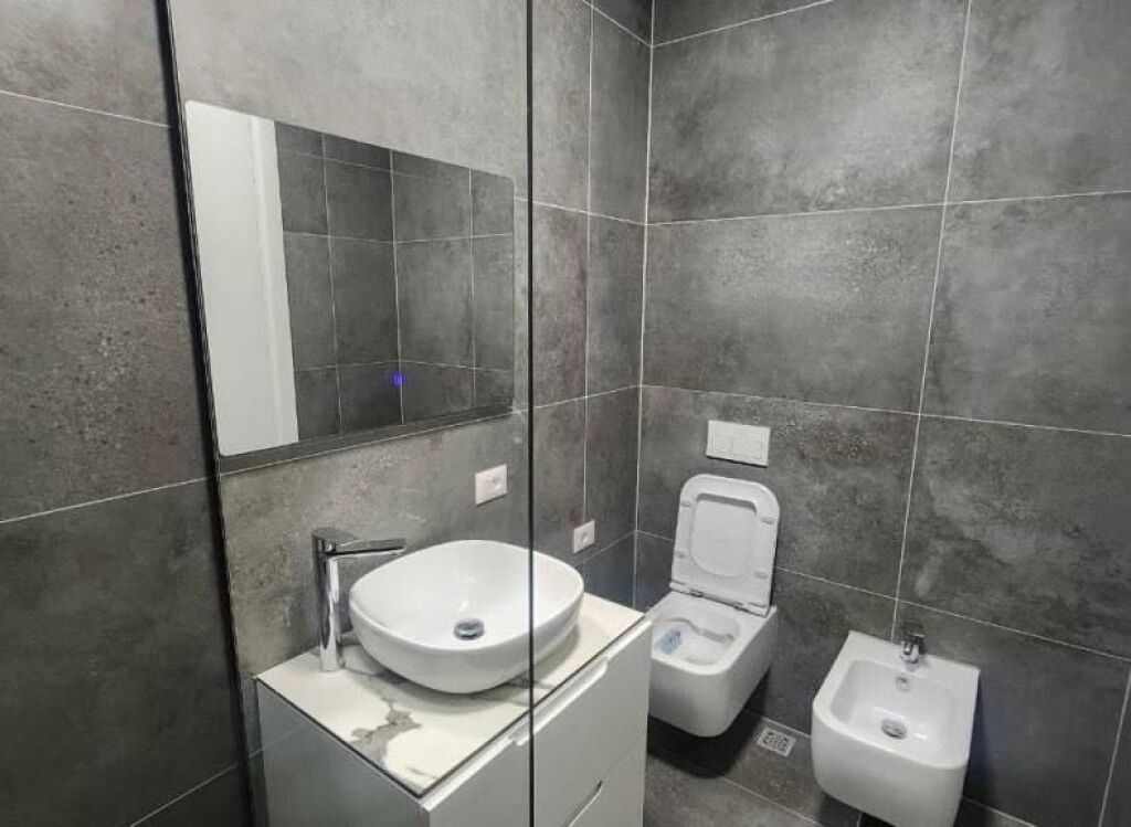 Apartament për qera