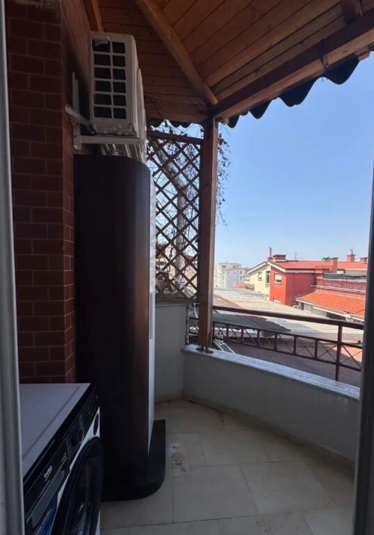 Appartamento 1+1+1 Balcone In Affitto