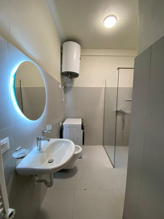 APARTAMENT 1+1 ME PARKIM PER QERA TEK RIVER RESIDENCE