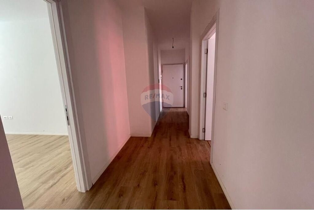 Office for rent, Dibra Street, Pharmacy 10