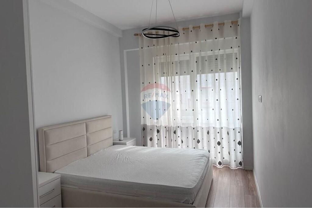 Apartament 2+1 me qera Kompleksi Kontakt