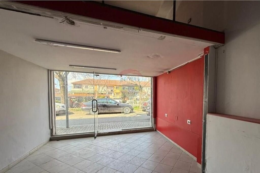 Locale commerciale in affitto – Kombinat