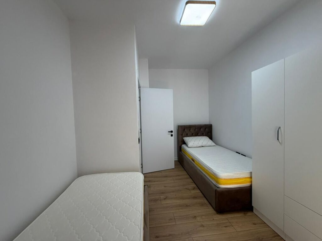 📣 AFFITTO Appartamento 2+1+2 📍 Complesso Star, Ex Parco degli Autobus ✨  💶Prezzo 70.000 Leke