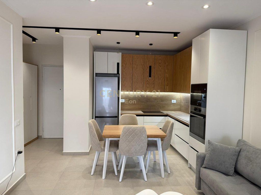 APARTMENT 1+1 FOR SALE ONLY 100M FROM THE SEA, IN QERRET !