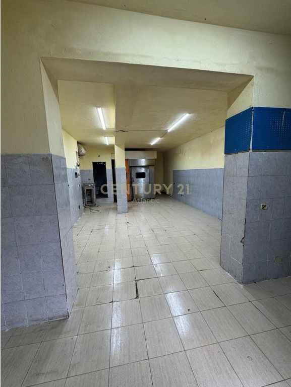 AMBIENT BIZNESI NË SHITJE NË LAGJEN NR. 12, DURRËS 120,000 €