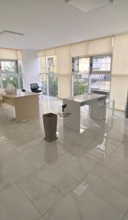 ZYRE ME QERA 170 M2 ZOGU ZI 3.500 EURO FH-64336