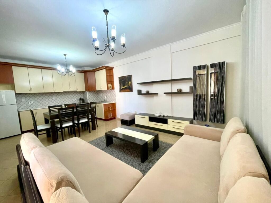 Appartamento 2+1 in affitto a Kamez