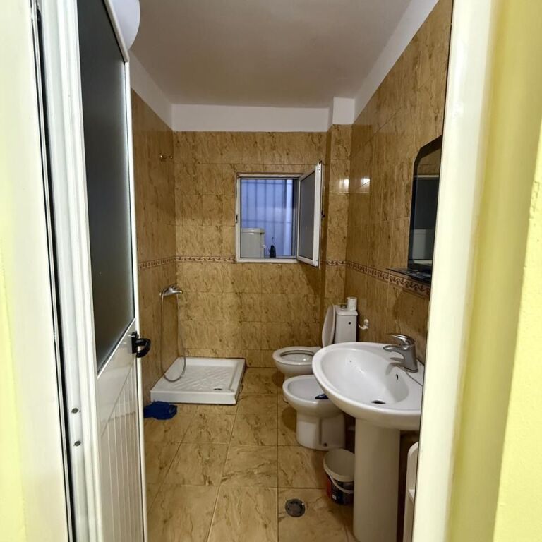 SHITET APARTAMENT 1+1- VASIL SHANTO, IRFAN TOMINI