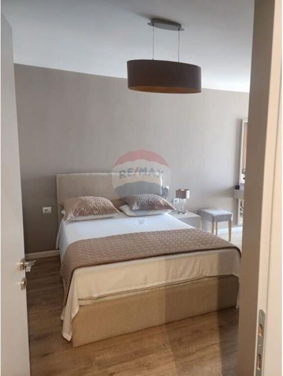 Apartament 1+1 me qera Marteniteti i Ri
