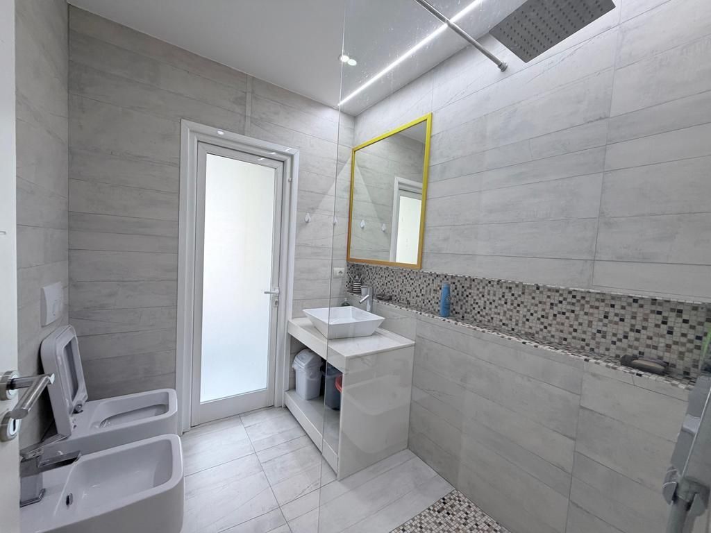 KAFE FLORA, SHESIM APARTAMENT 3+1