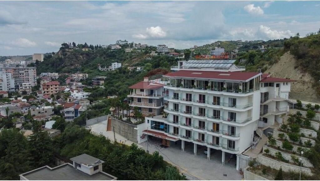 🏨 Hotel për Qira – Kuzum Baba, Vlorë