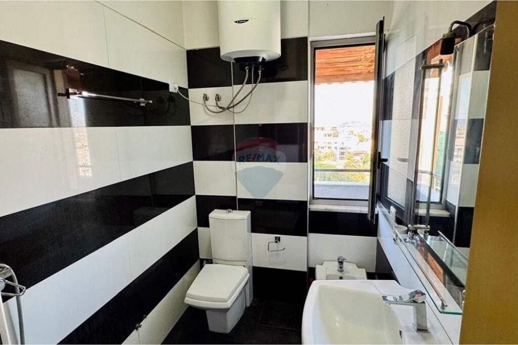 Apartament 2+1 me qera Eleonora