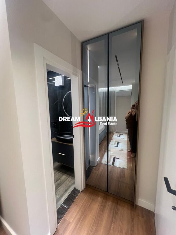 Appartamento 2+1 in Affitto Rr. Hoxha Tahsim – Tirana (ID 42215500) F