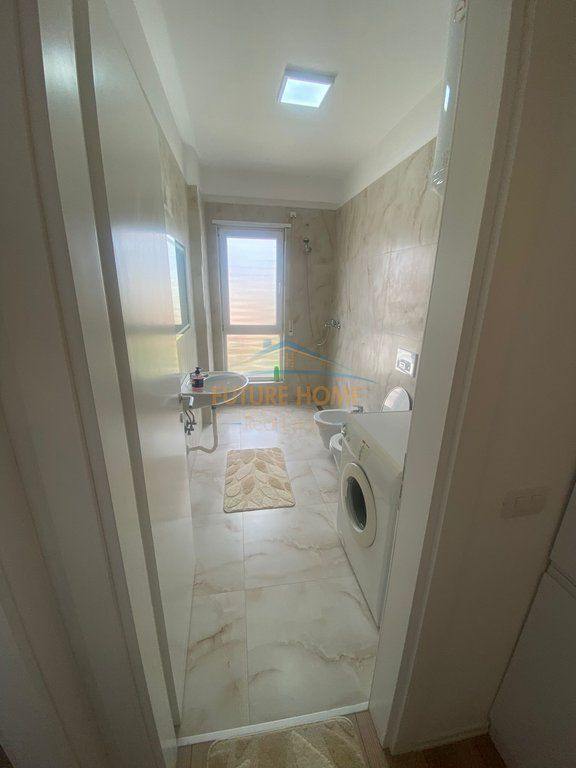 Qera, Apartament 1+1, Rruga 5 Maji, Tiranë.