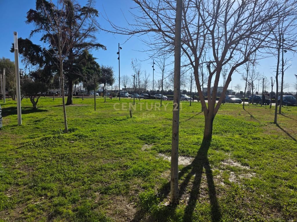 WE SELL BUSINESS PREMISES BAR/LOCAL DURRES !