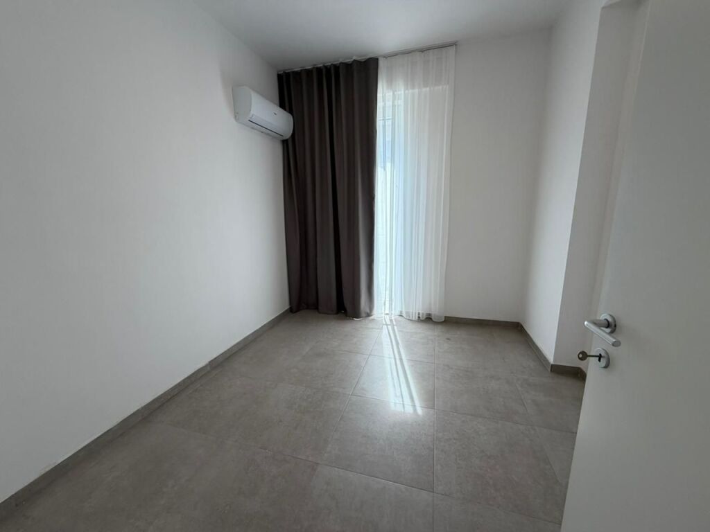 📢 In affitto – Appartamento 2+1  📍 Zona: 5 Maji, Tirana💶 Prezzo: 400€/mese