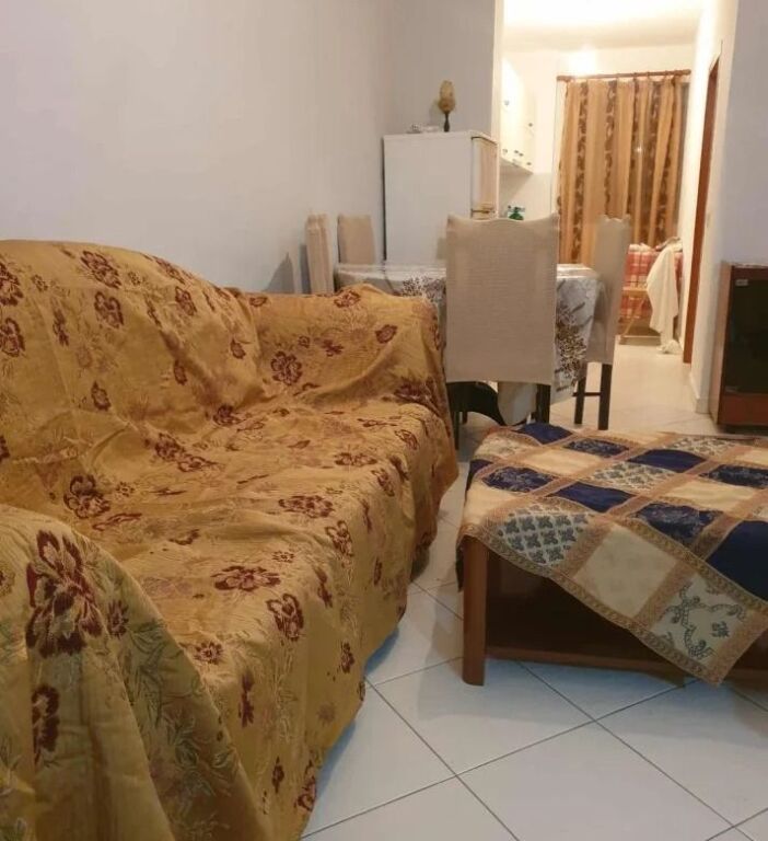 Qera | Apartament 2 + 1 | Fresku | 400 €/muaj
