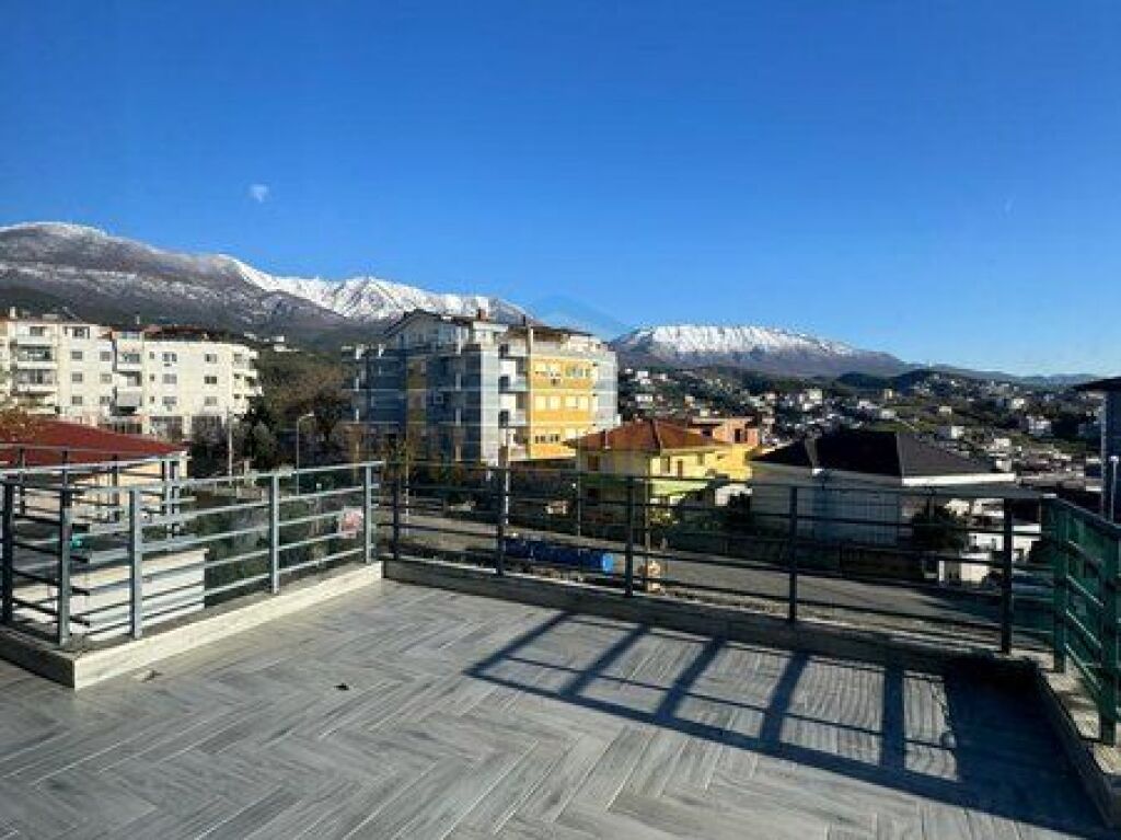 Apartment 2+1+2+ Veranda for Sale, Shkozë