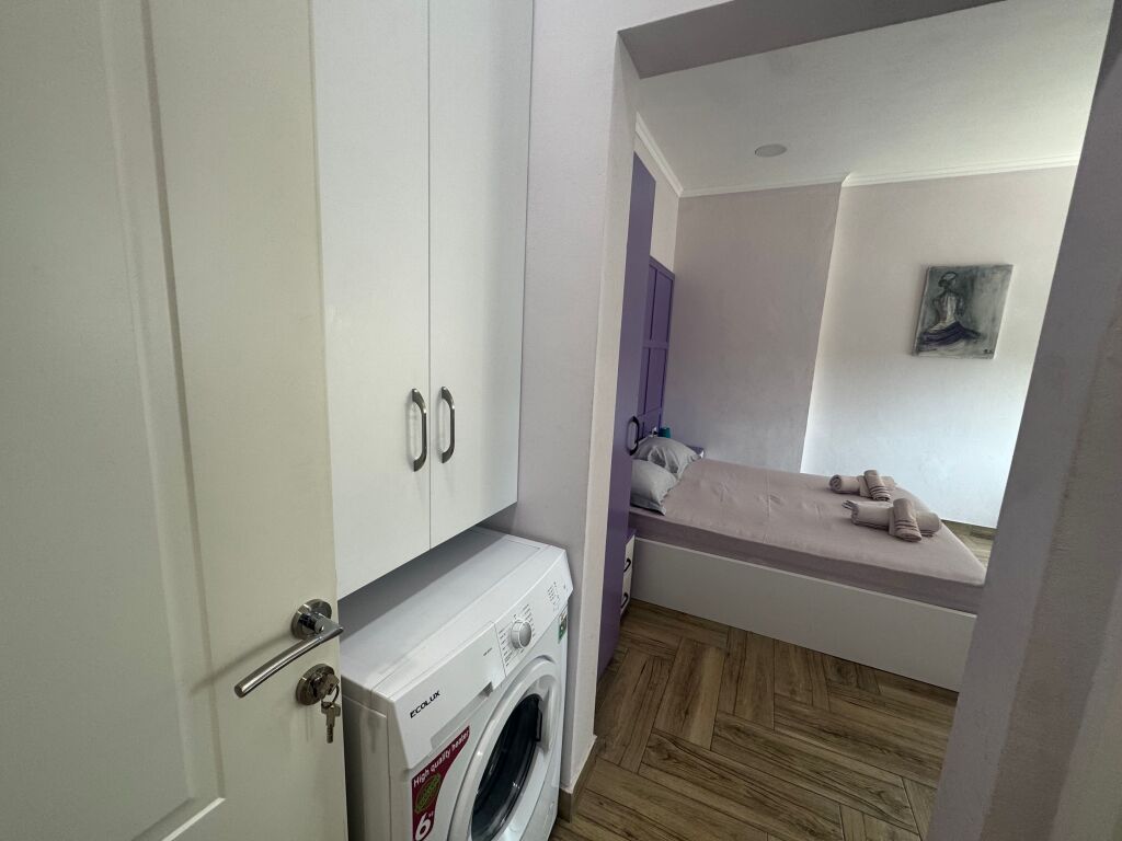 Shiten 2 Garsoniere tek Stadiumi Dinamo!