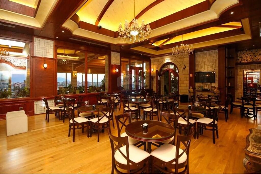 🏨 Hotel për Qira – Kuzum Baba, Vlorë