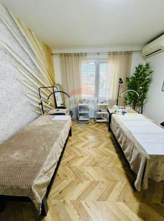 🏠📍Vendesi Attività Estetica Comune di Parigi