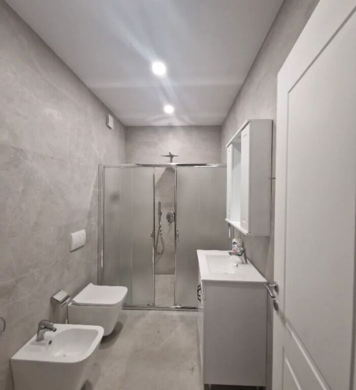 Affitto | Appartamento 2 + 1+Blk| Yzberisht | 500 €/mese