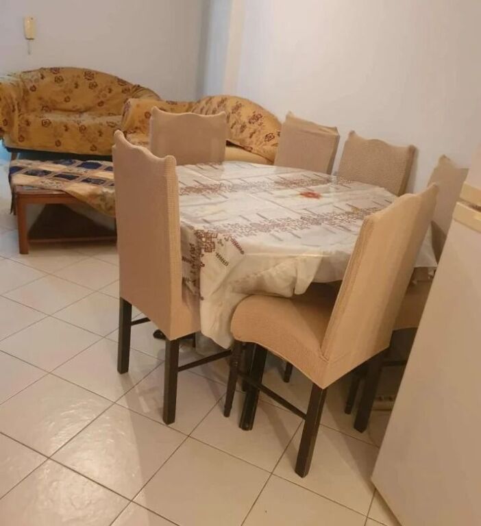 Qera | Apartament 2 + 1 | Fresku | 400 €/muaj