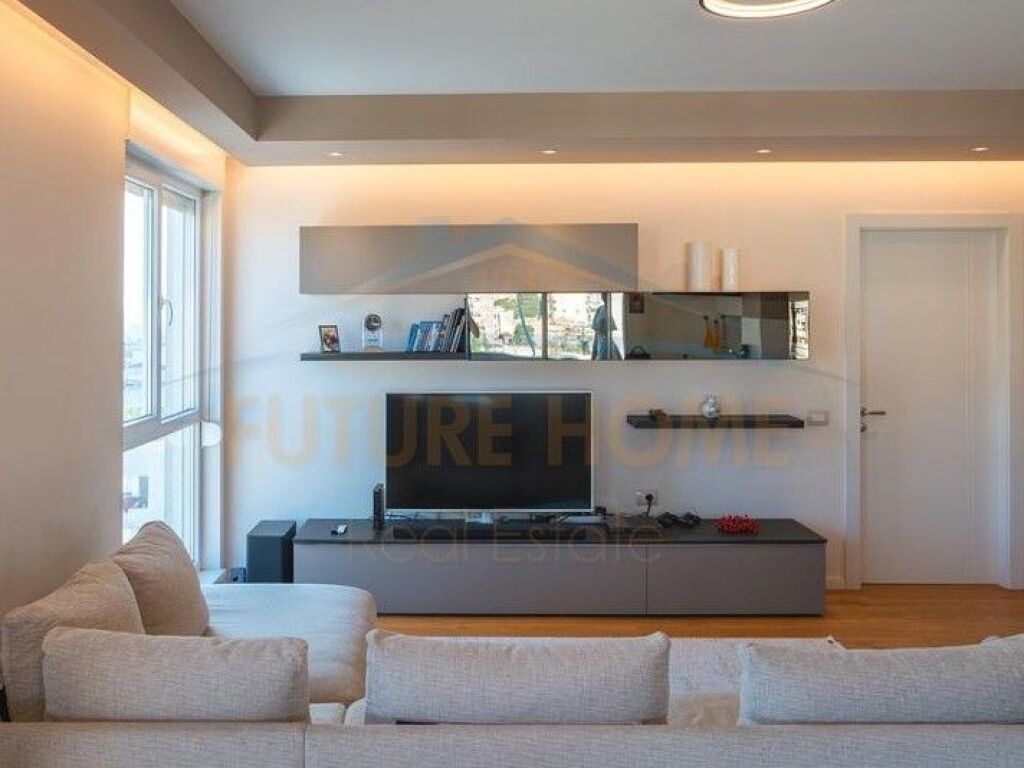 Apartment 3+1+2 for Sale Complex "Kontakt", 21 Dhjetori