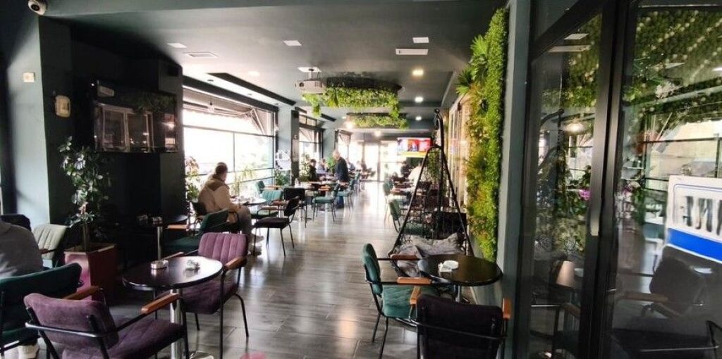 SHESIM AMBIENT KOMERCIAL, PRANË TV KLAN, NGJITUR ME UNIVERSITETIN EUROPIAN TE TIRANES (UET)