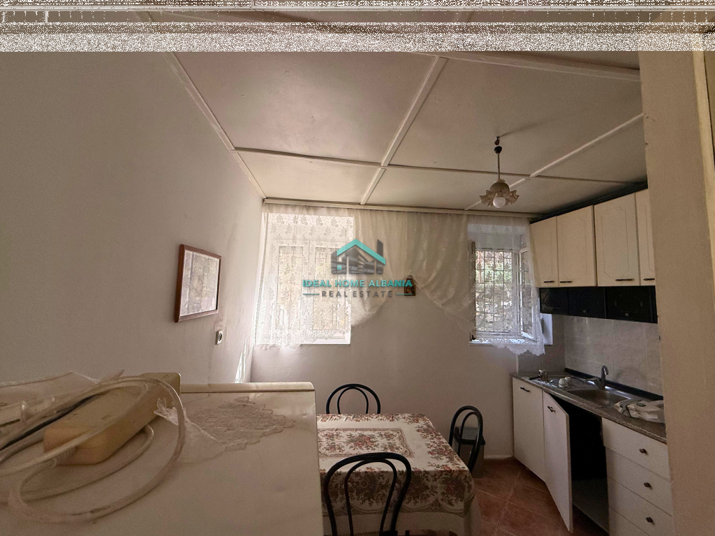 SHITJE SHTEPI PRIVATE – MURADIE VLORE