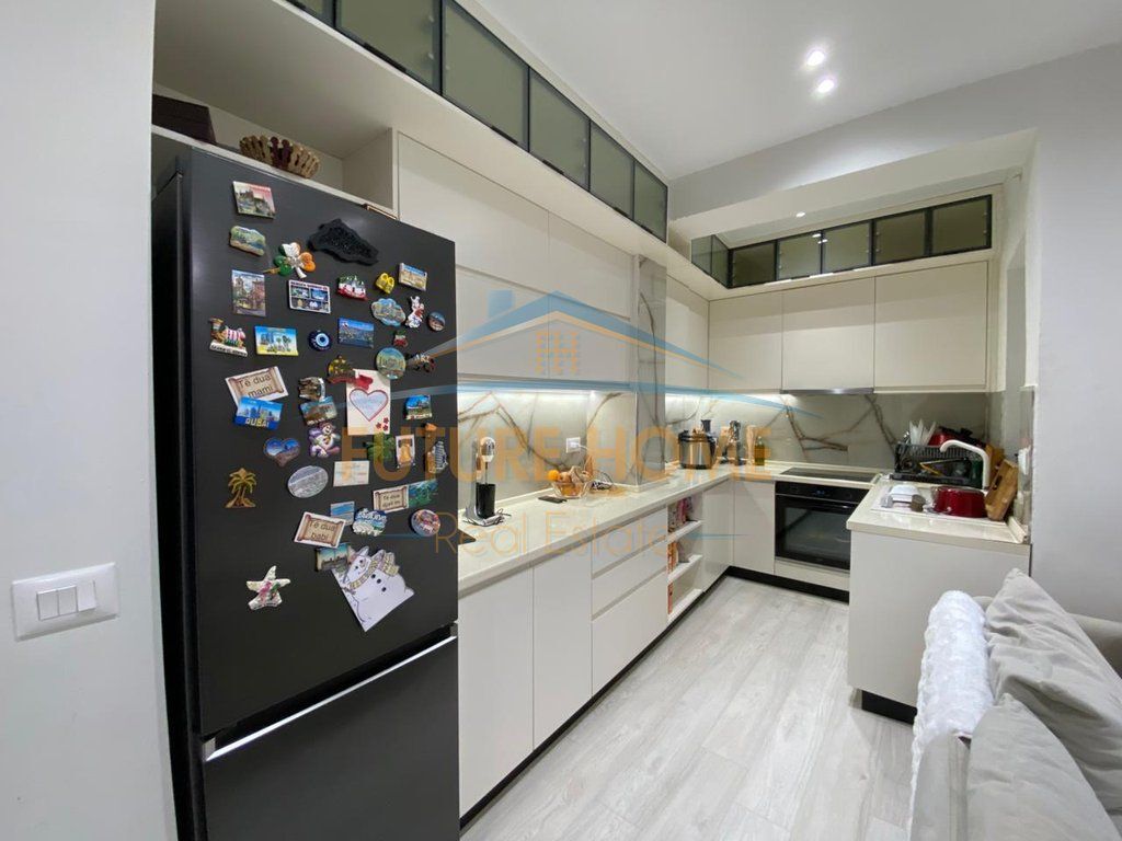 Shitet, Apartament 2+1+2, Stadiumi Dinamo