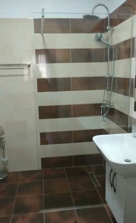 Affittasi 2+1+2 Complesso E88 presso Kupola 65.000 lek