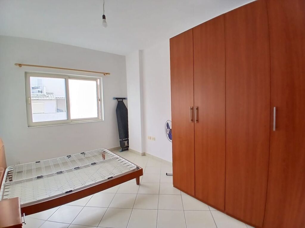 Affittasi Appartamento 2+1+1 con Balcone