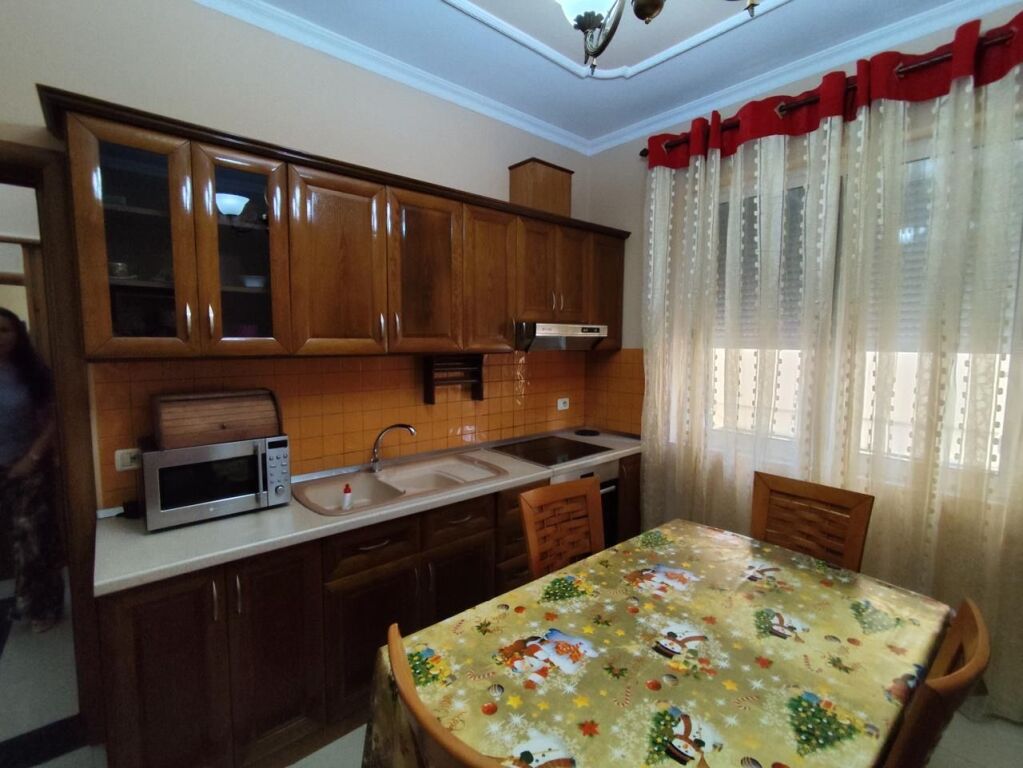 Apartment for rent Skenderbej Square