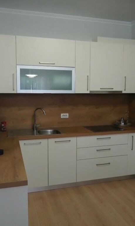 Affittasi 2+1+2 Complesso E88 presso Kupola 65.000 lek