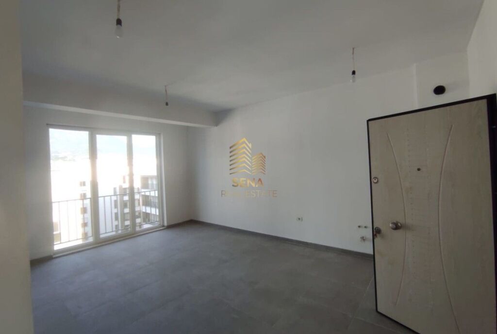 Affitto, Appartamento 2+1+balcone, Vuoto, 5 Maggio, 430 Euro/Mese