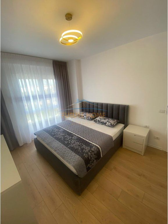 Qera, Apartament 1+1, Rruga 5 Maji, Tiranë.