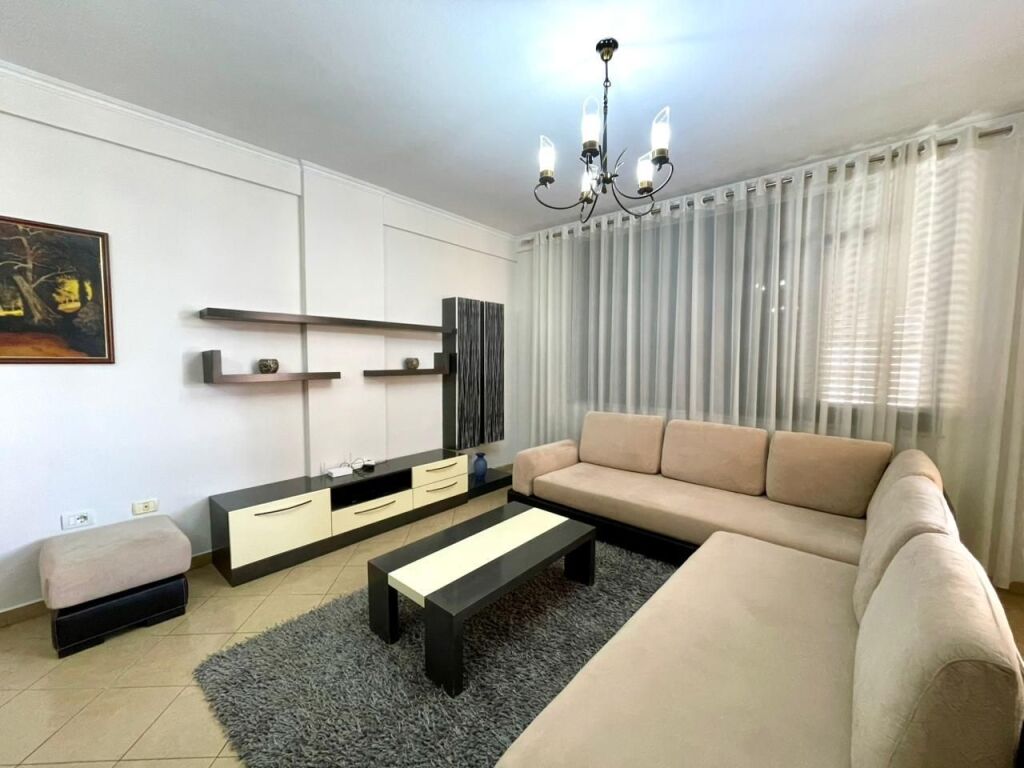 Appartamento 2+1 in affitto a Kamez