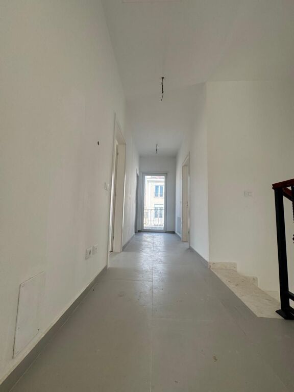 🏡 Shitet Vile 3 kateshe te Collina Verde, TEG