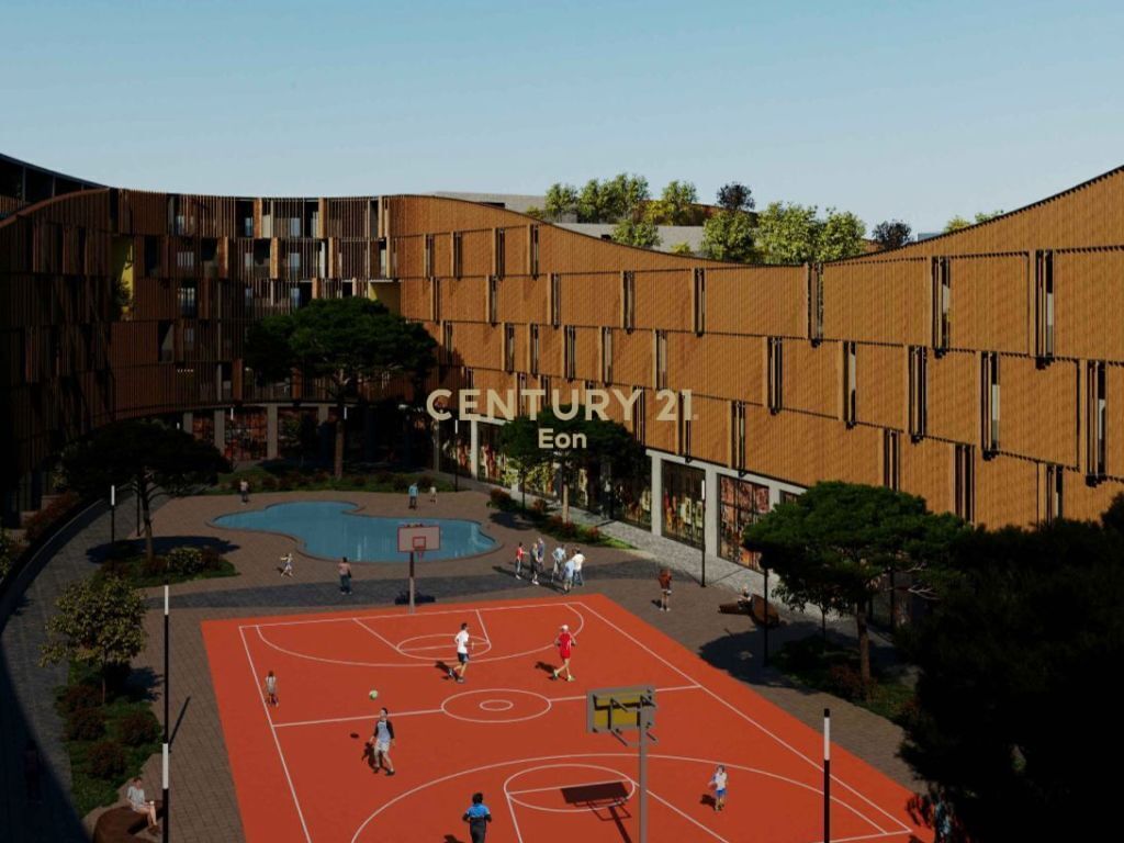 VENDESI APPARTAMENTO 1+1 CON CORTILE PRESSO LA RESIDENZA EON, A GOLEM !