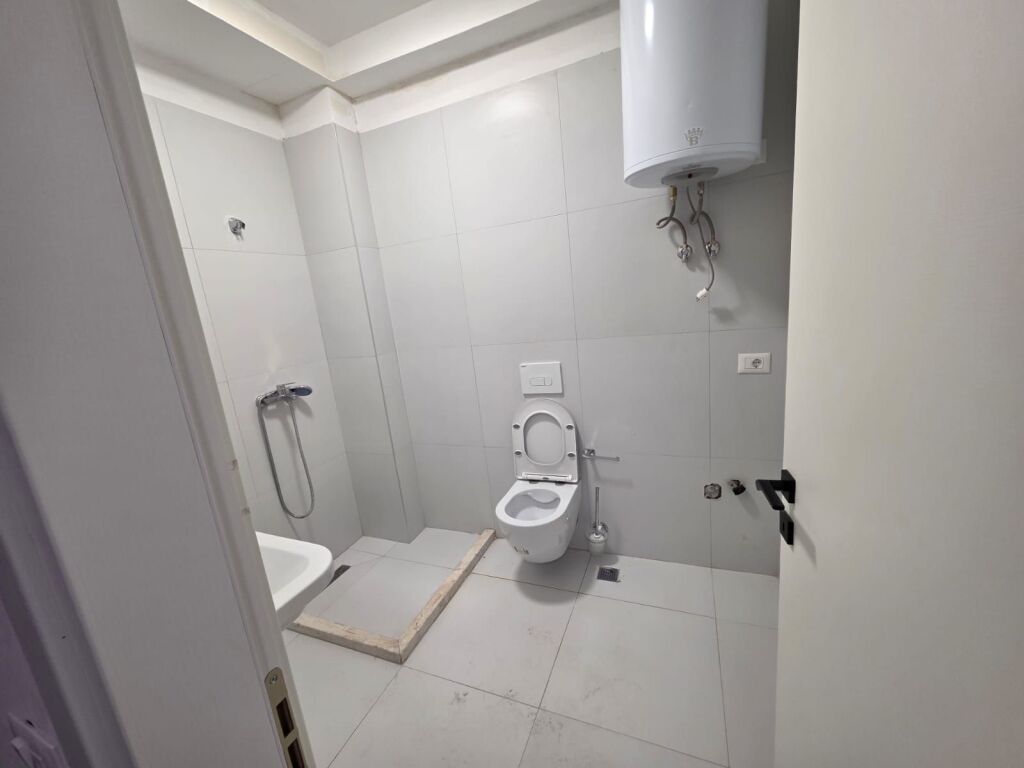 Studio Apartment for Rent in Porcelan