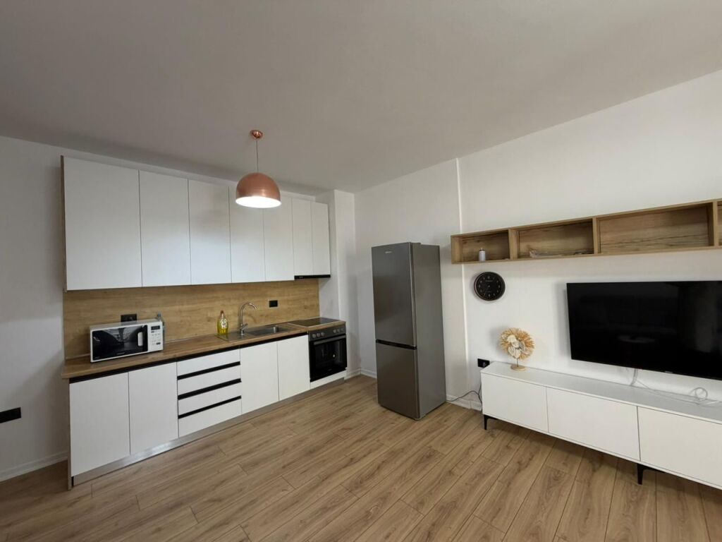 📣 AFFITTO Appartamento 2+1+2 📍 Complesso Star, Ex Parco degli Autobus ✨  💶Prezzo 70.000 Leke