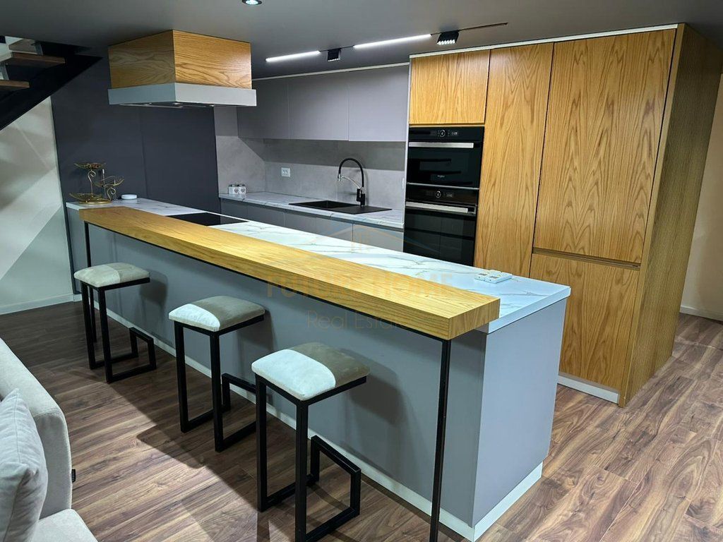 Shitet, Duplex 2+1, Fresk , Tiranë