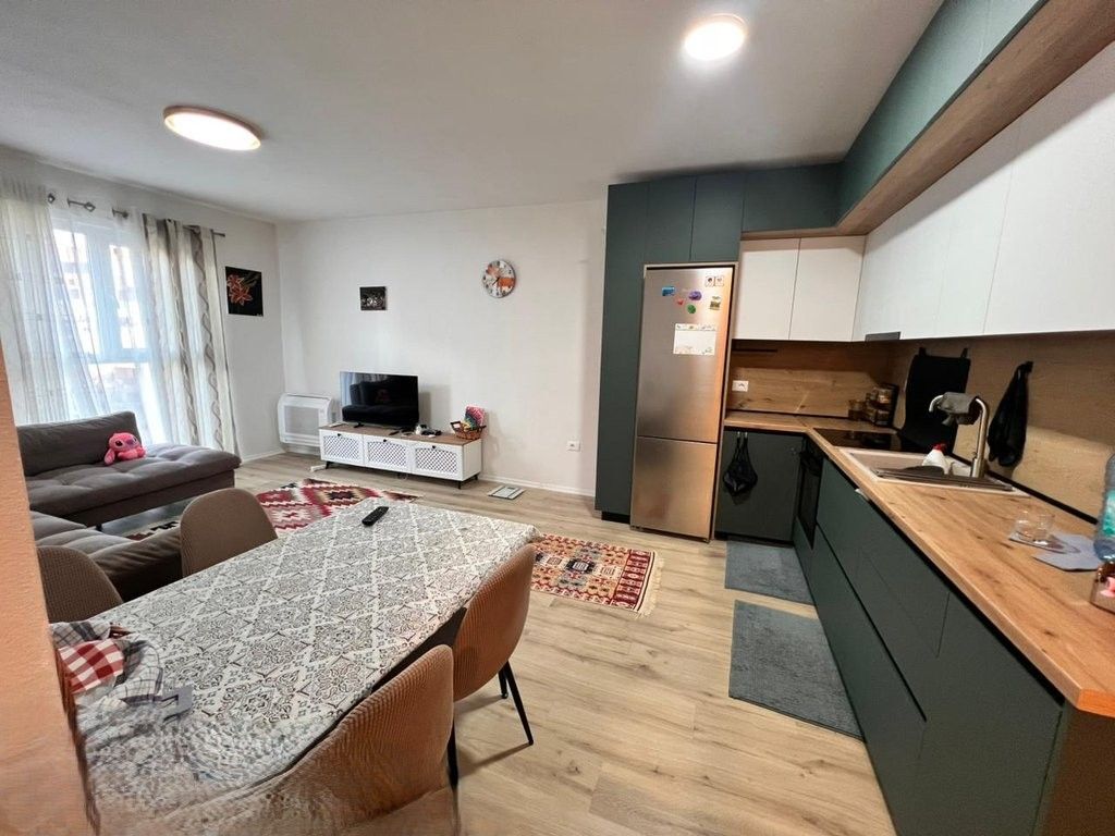 Shitet apartament 2+1+Post Parkimi ne Astir! 179,000 €
