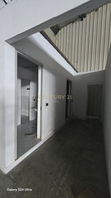 Magazinë me Qira në Autostradën Durrës-Tiranë 770m2