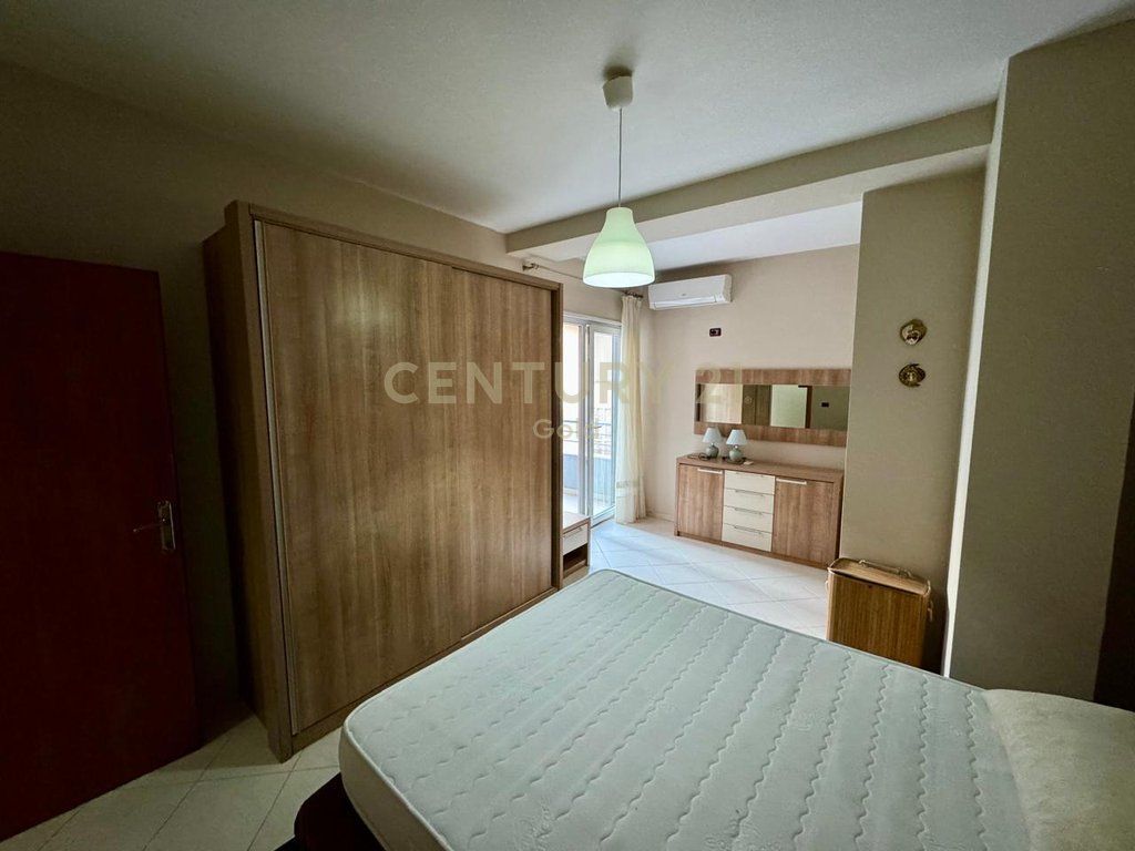 Kodra e Diellit, We rent out 2+1+2 apartment