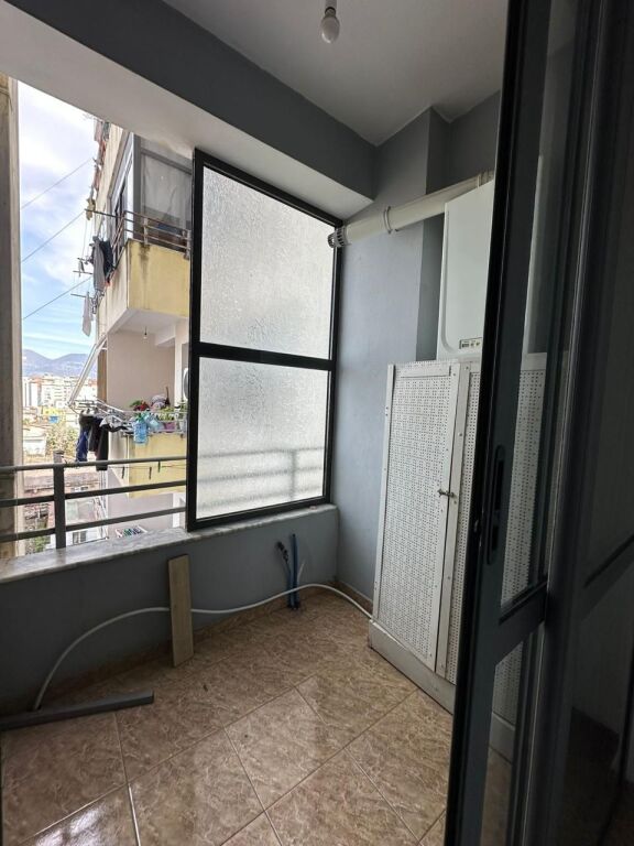 AFFITTASI 2+1 NELA 6 YZBERISHT 45000 LEKE