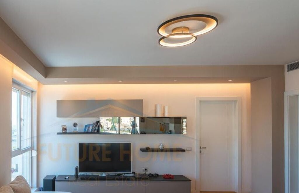 For sale, Apartment 3+1+2, Complex "Kontakt", 21 Dhjetori