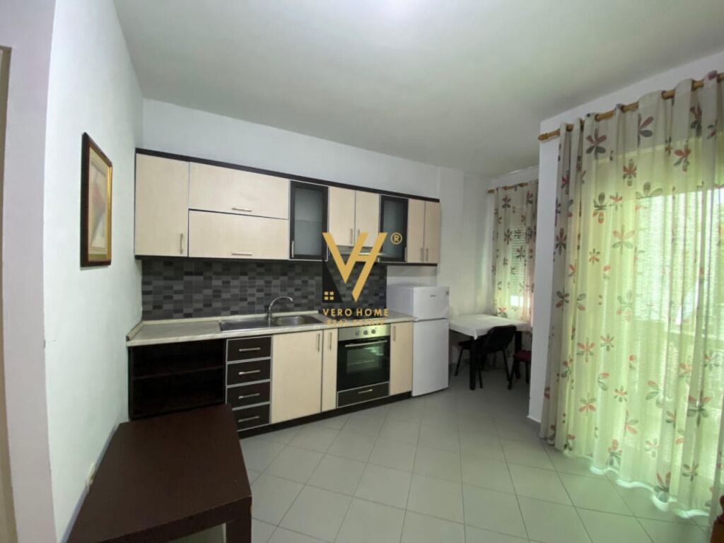 STUDIO APARTMENT FOR RENT ON DURRES STREET 35,000 LEKE